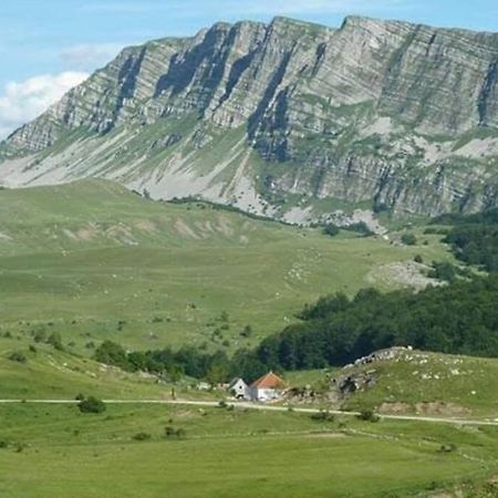Cemerno Cottage Gacko Luaran gambar