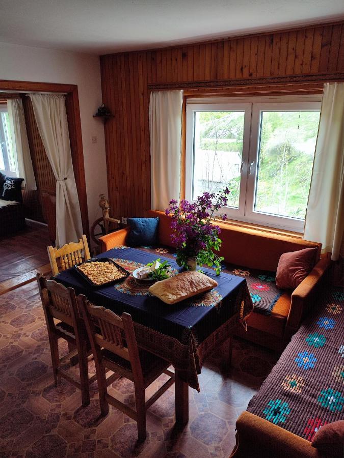 Cemerno Cottage Gacko Luaran gambar