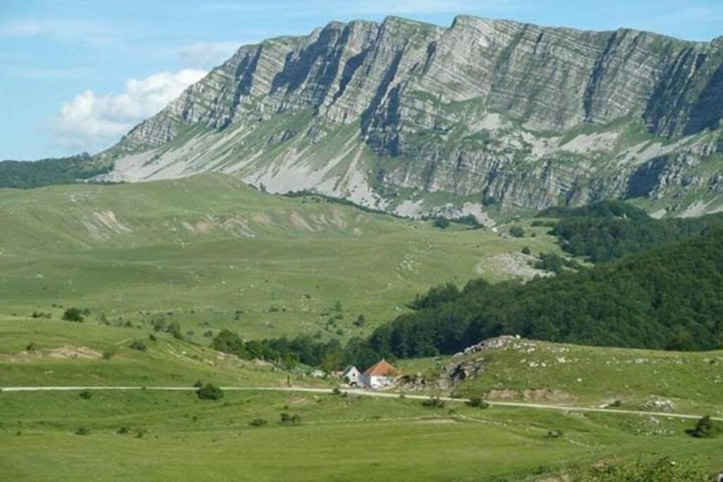Cemerno Cottage Gacko Luaran gambar